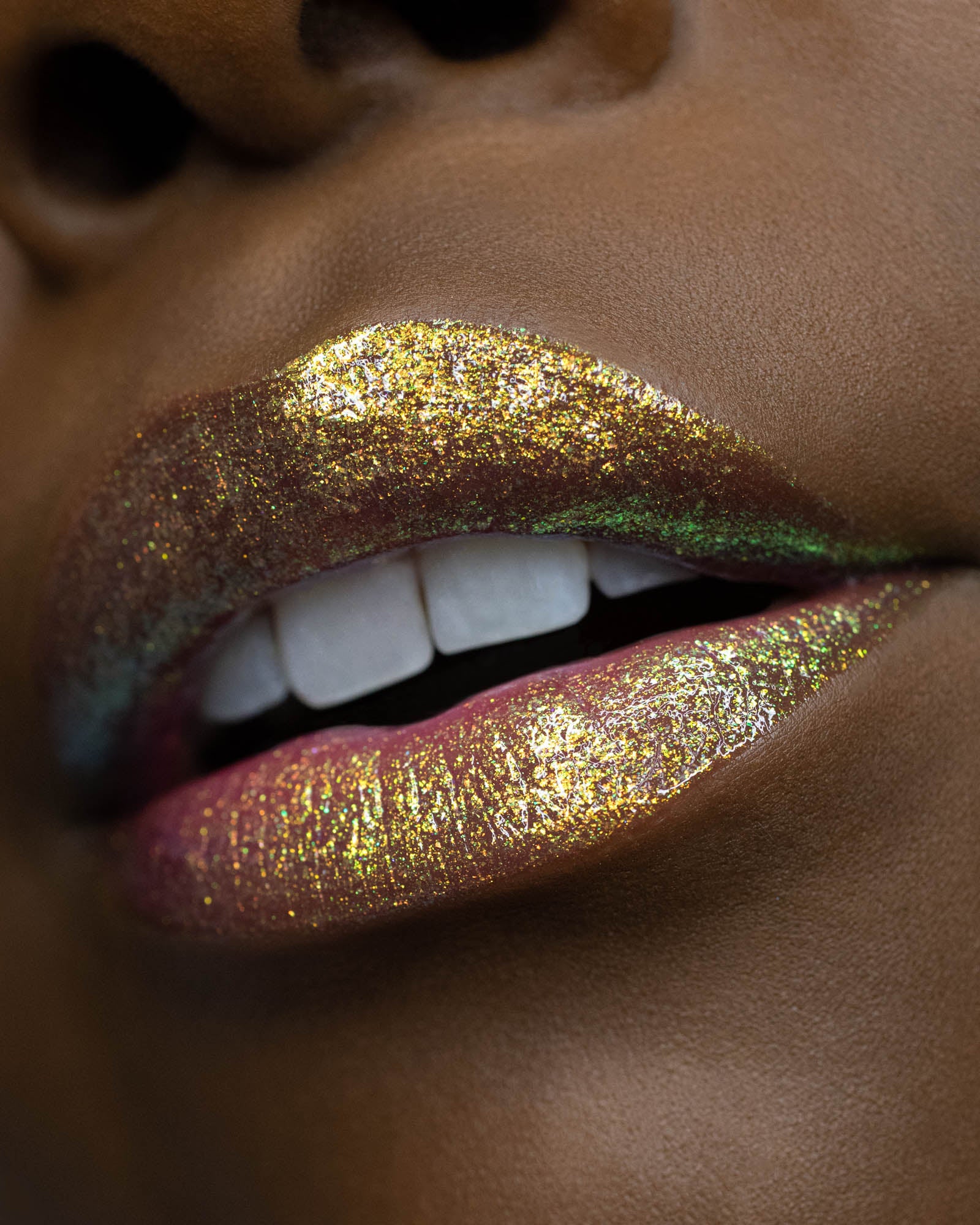 Luna Chroma Gloss - Multichrome Lip Gloss - Glisten Cosmetics