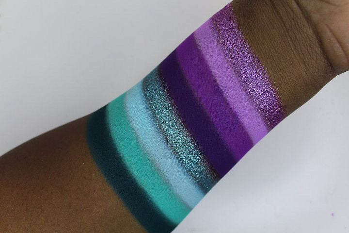 Lure Palette - Blend Bunny Cosmetics