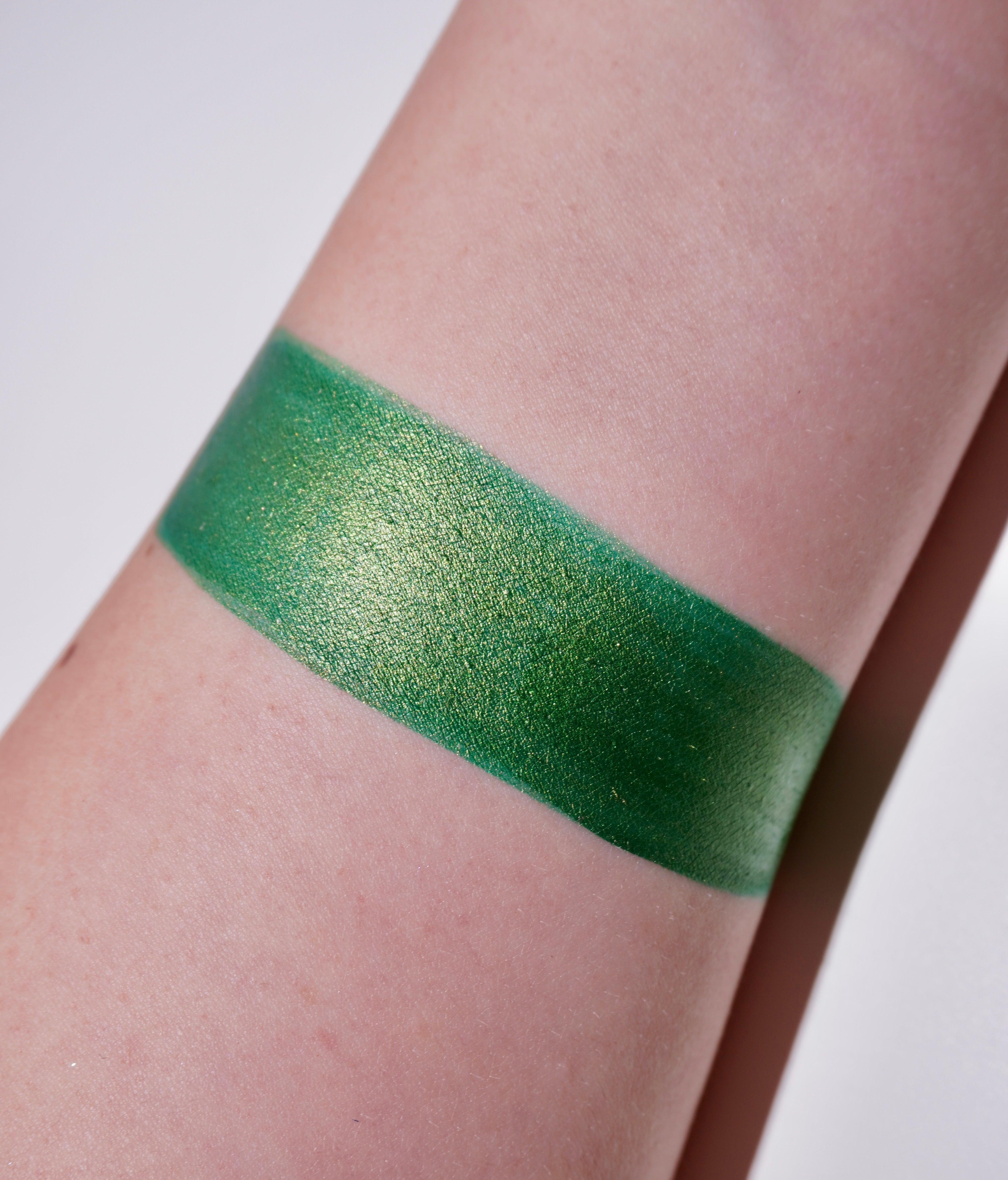 Moss (Shimmer Green) Wet Liner® - Eyeliner - Glisten Cosmetics